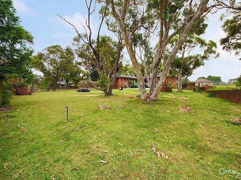 6 Barker Close Illawong NSW 2234 realestate .au