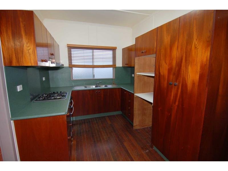 92 Abbott Street, Oonoonba, QLD 4811