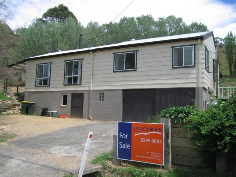 2 Beazley Street, Captains Flat, NSW 2623