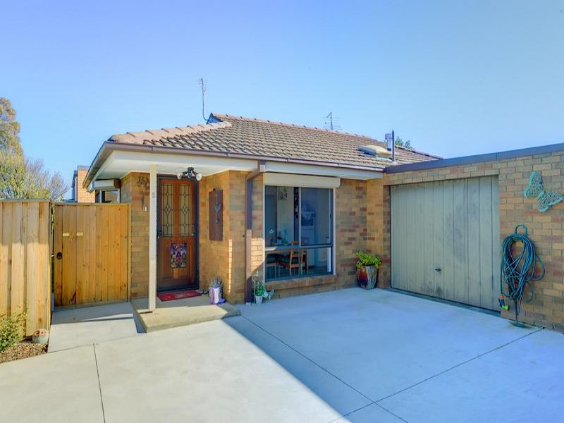 2/61 Grandview Grove, Wendouree, Vic 3355 Property Details