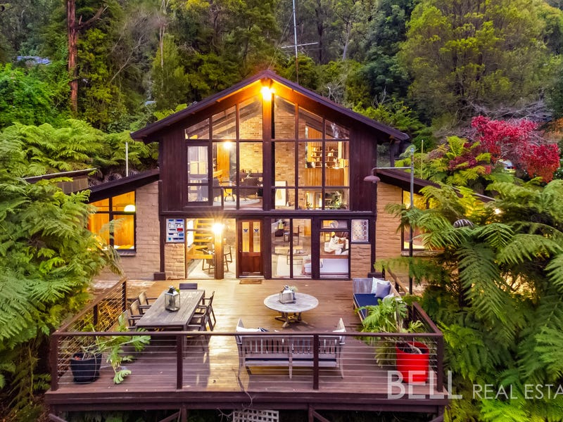 4 Browns Road, Montrose, Vic 3765 Property Details