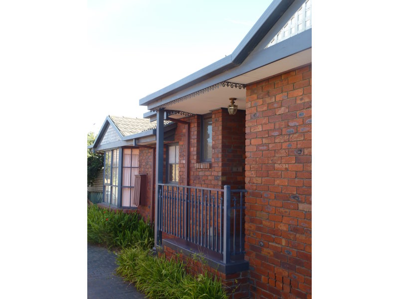 2/26 Violet Street, Essendon, Vic 3040 Property Details