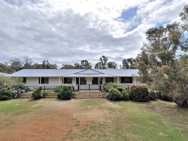 14 Farmers Avenue, Boddington, WA 6390