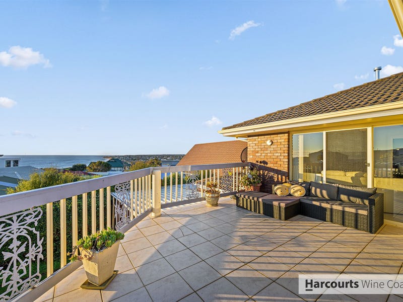 18 Elberry Close, Moana, SA 5169 Property Details