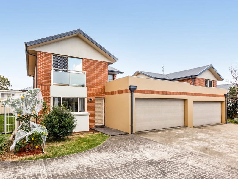 2/35 Russell Street, Balgownie, NSW 2519