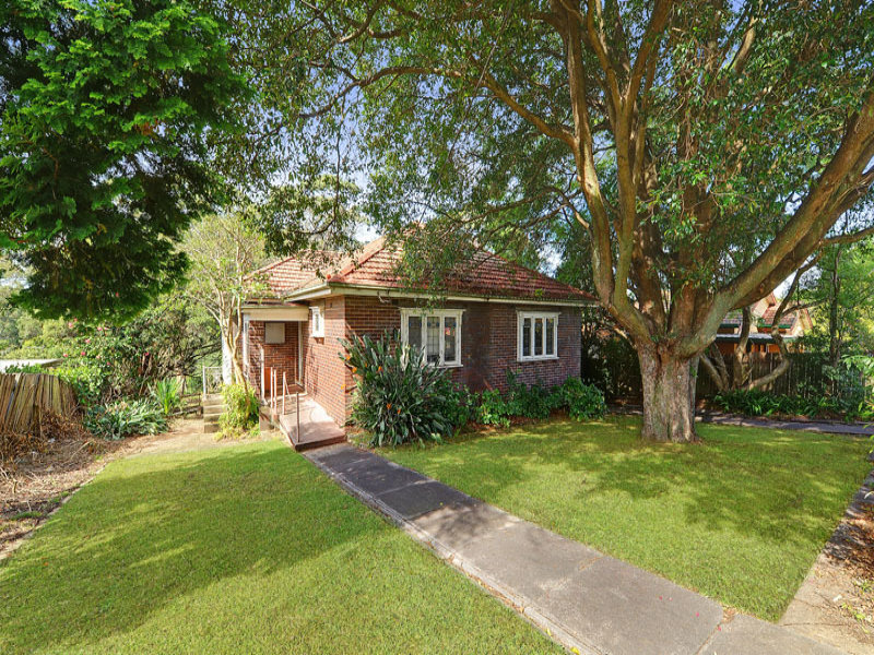 9 Stuart Avenue, Normanhurst, NSW 2076 Property Details