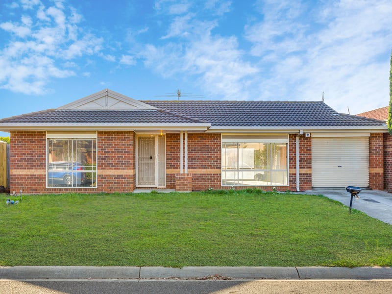 1/13 Silvana Way, Hillside, Vic 3037 - Property Details