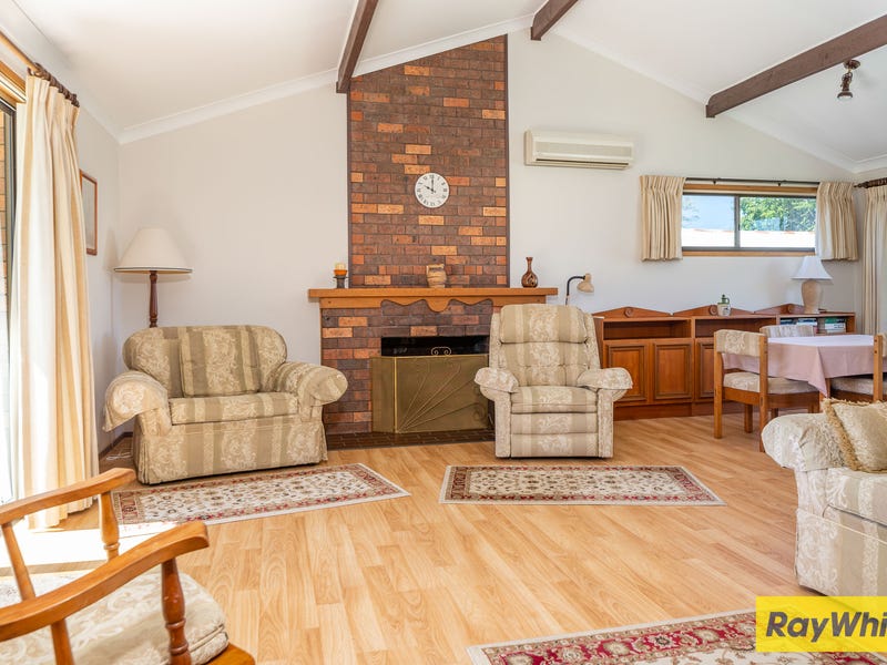32 Moruya Street, Moruya, NSW 2537