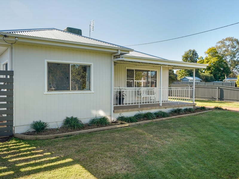 8 Bathurst Street, Forbes, NSW 2871 House for Sale