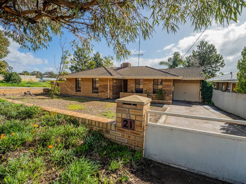 21 Throssell Street, Northam, WA 6401 House for Sale