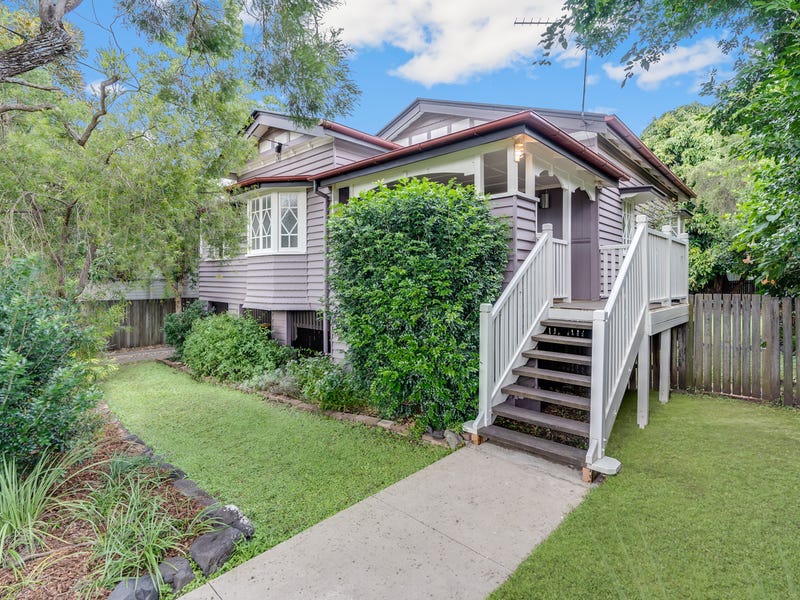 11 Sinclair Street, Newtown, Qld 4305 Property Details