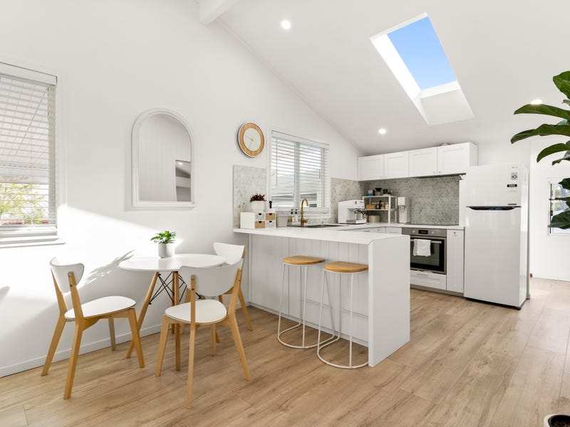 16 Plum Street, Runcorn, Qld 4113 Property Details