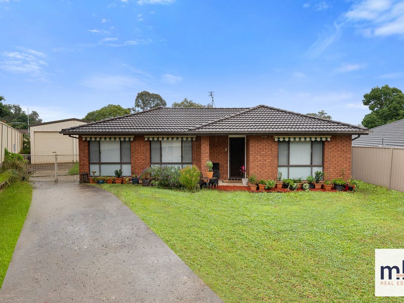 9 Wignell Place, Mount Annan, NSW 2567 - realestate.com.au