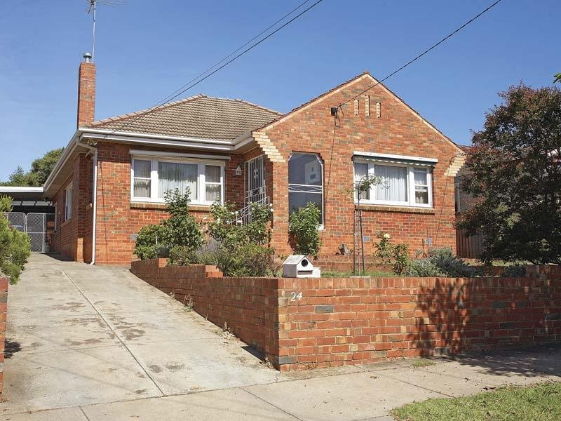 24 Bradshaw Street, Essendon, VIC 3040