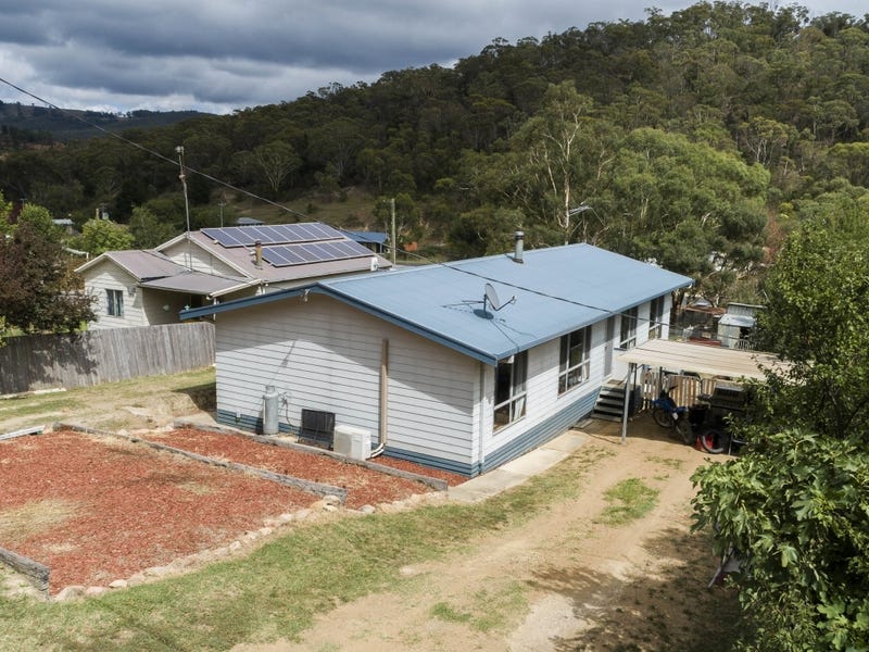 21 Schardt Street, Captains Flat, NSW 2623