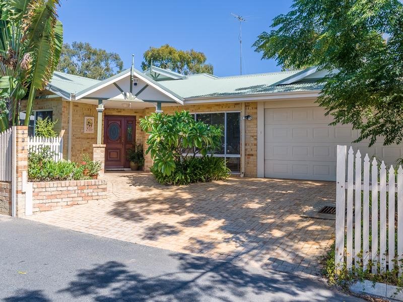 134 Rochdale Road, Mount Claremont, WA 6010