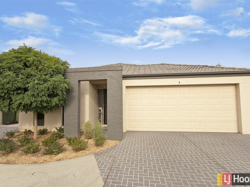 5/4 Lerra Street, Jerrabomberra, NSW 2619