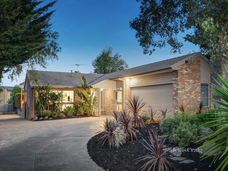 70 Settlers Hill Cres, Croydon Hills, VIC 3136