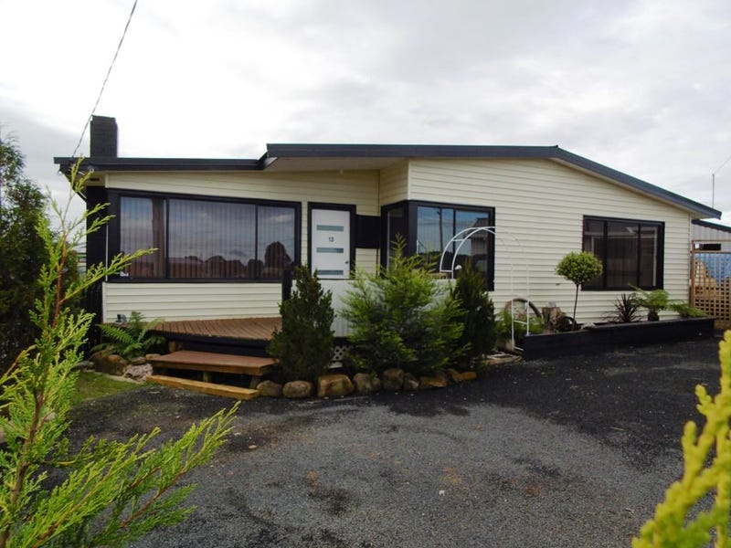 13 Hellyer Street, Smithton, TAS 7330