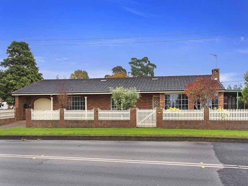 94A Lakeside Drive, Kanahooka, NSW 2530