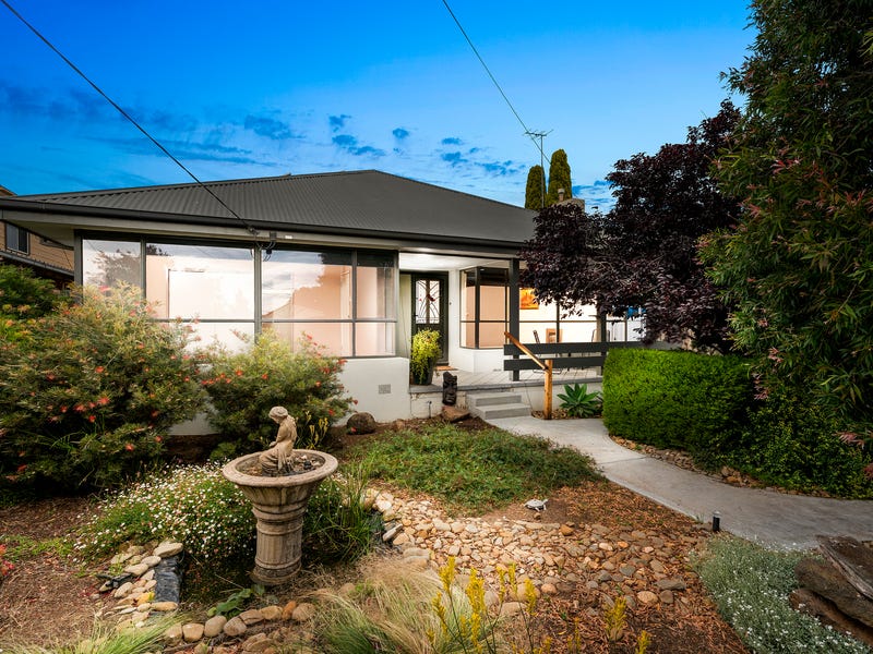 18 Lorimer Street, Melton, Vic 3337 Property Details