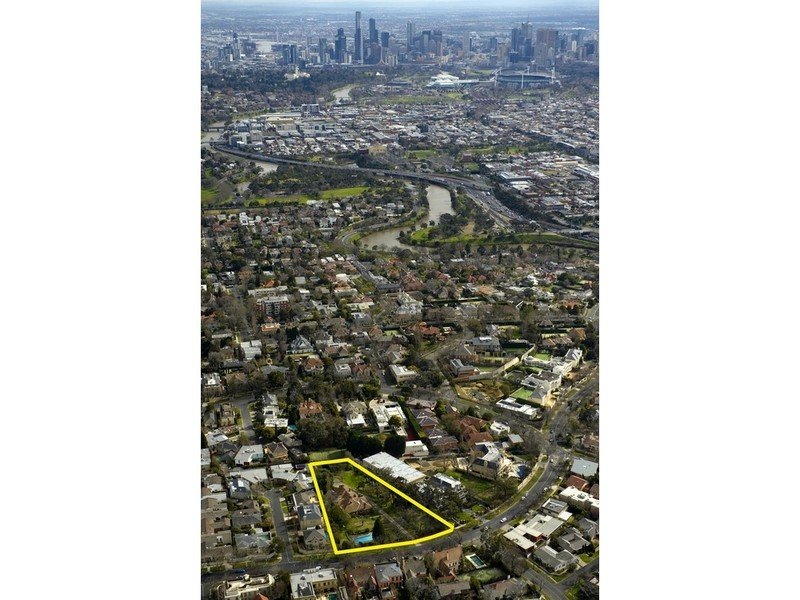 3941 St Road, Toorak, Vic 3142 Property Details