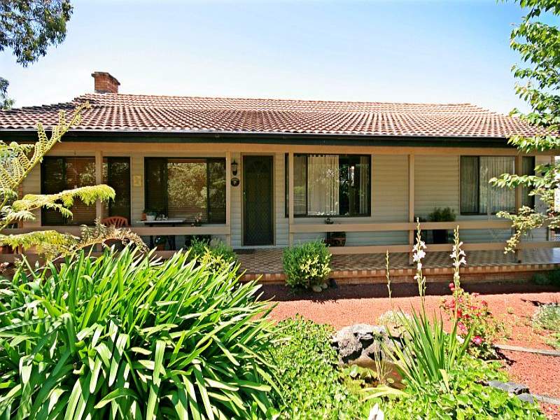332 Blaxland Road, Wentworth Falls, NSW 2782