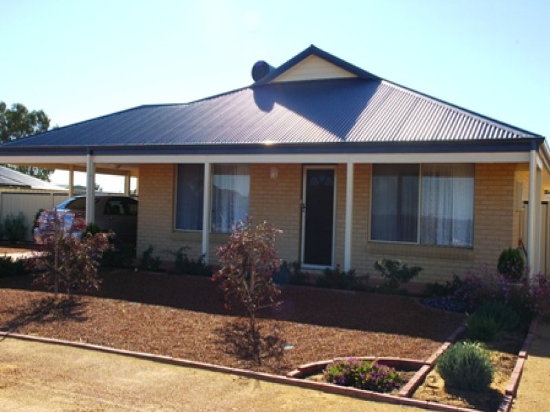 24 Reid Street, Quairading, WA 6383 Property Details