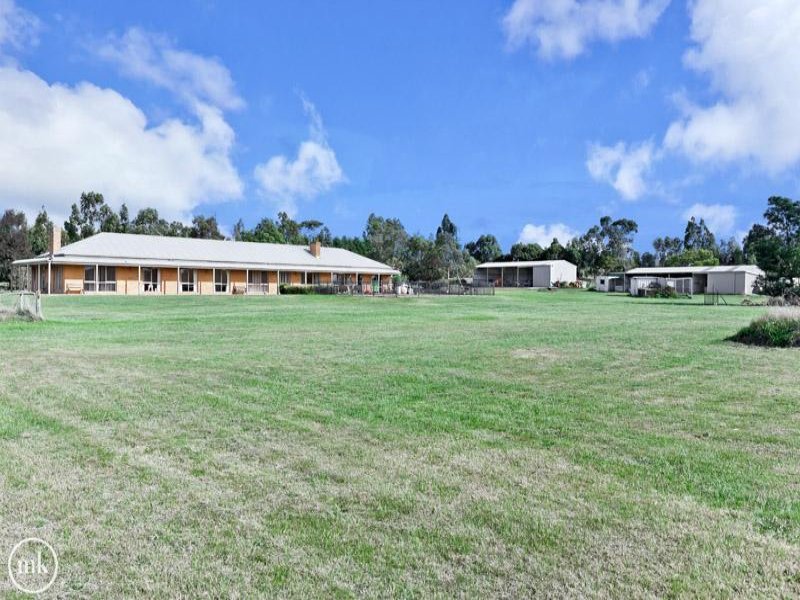 214 Twentieth Avenue, Eden Park, VIC 3757