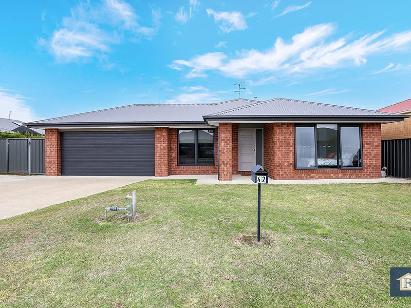 42 Imperial Drive, Colac, Vic 3250 - Property Details