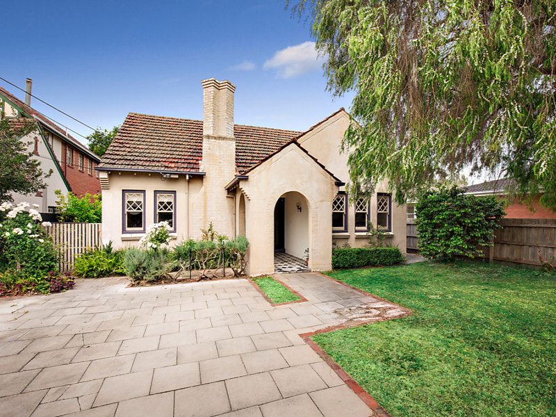 12 Foam Street, Hampton, Vic 3188 Property Details