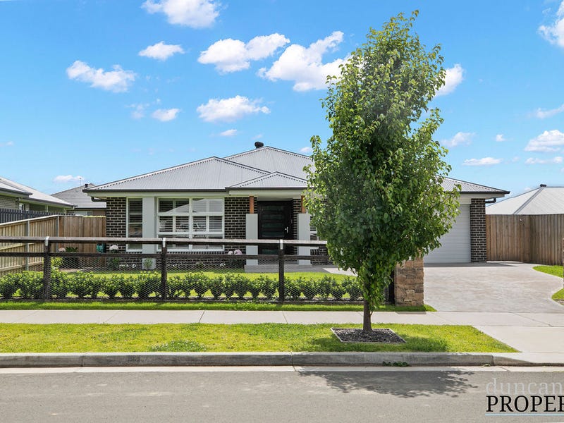 33 Challoner Rise, Renwick, NSW 2575 Property Details