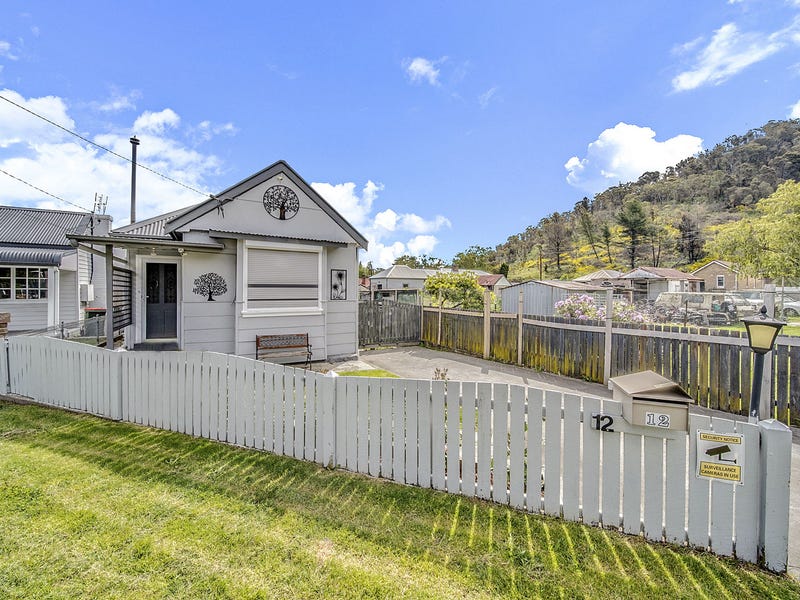 12 Stephenson Street, Lithgow, NSW 2790 Property Details
