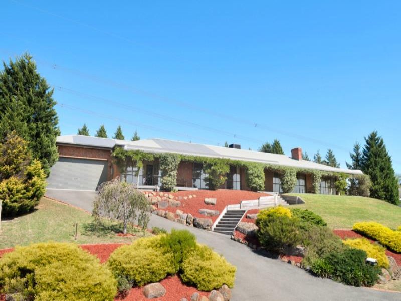 8 Hawkhurst Court, Eltham, Vic 3095 Property Details