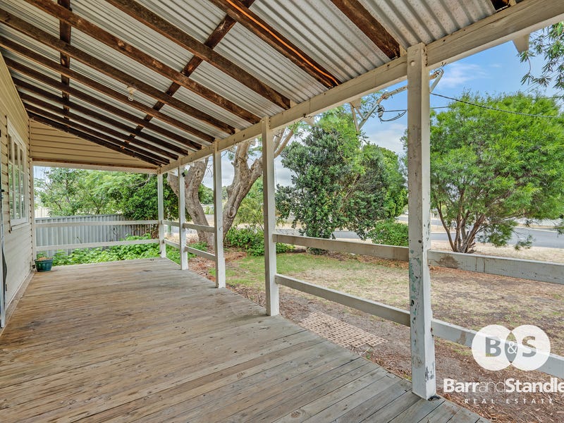 8 Sutton Street, Waroona, WA 6215 Property Details
