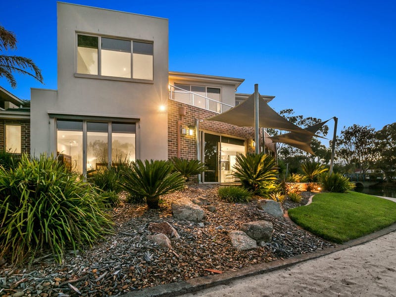 2/1 Iluka Id, Patterson Lakes, VIC 3197