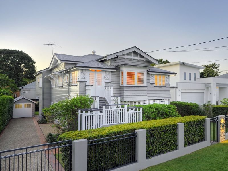 33 Katoomba Avenue, Hawthorne, Qld 4171 Property Details