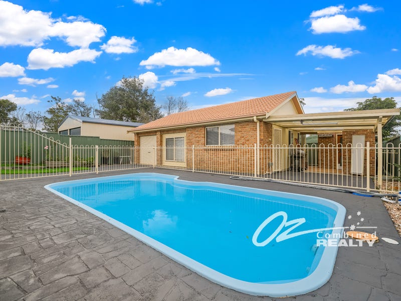 7 June Avenue, Basin View, NSW 2540