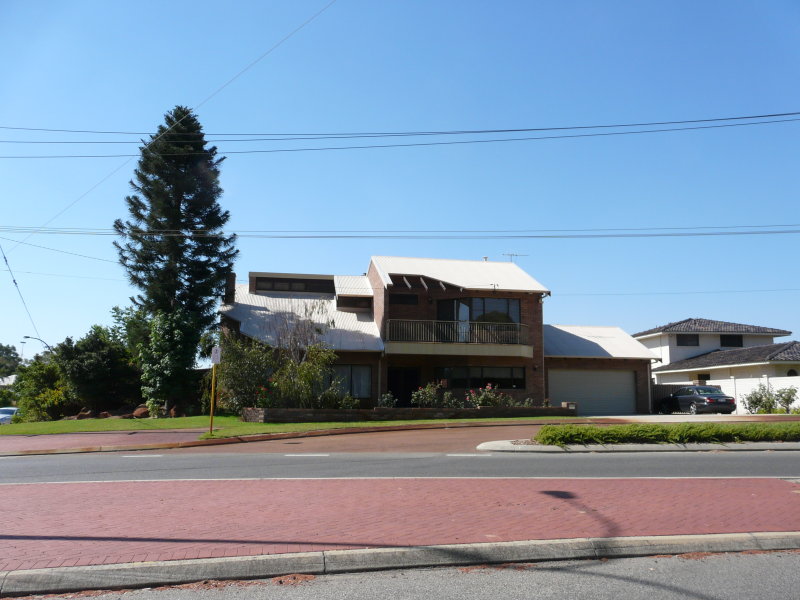 202 Empire Avenue, Churchlands, WA 6018 Property Details