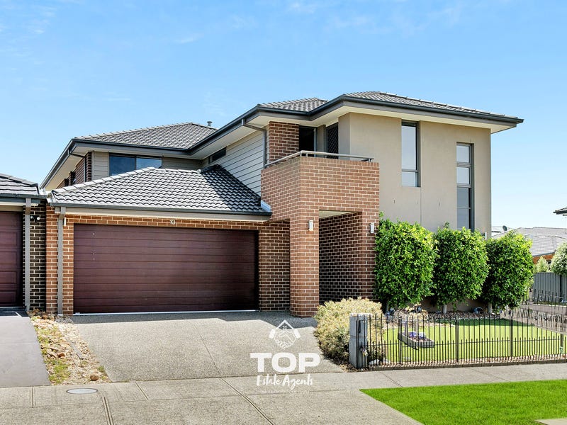 13 Kilmarnock Way, Clyde North, VIC