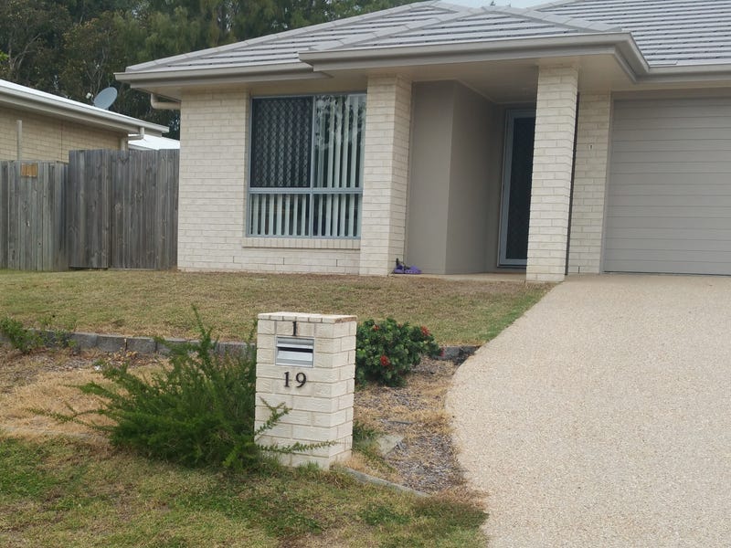 1/19 Adam Street, Beachmere, QLD 4510