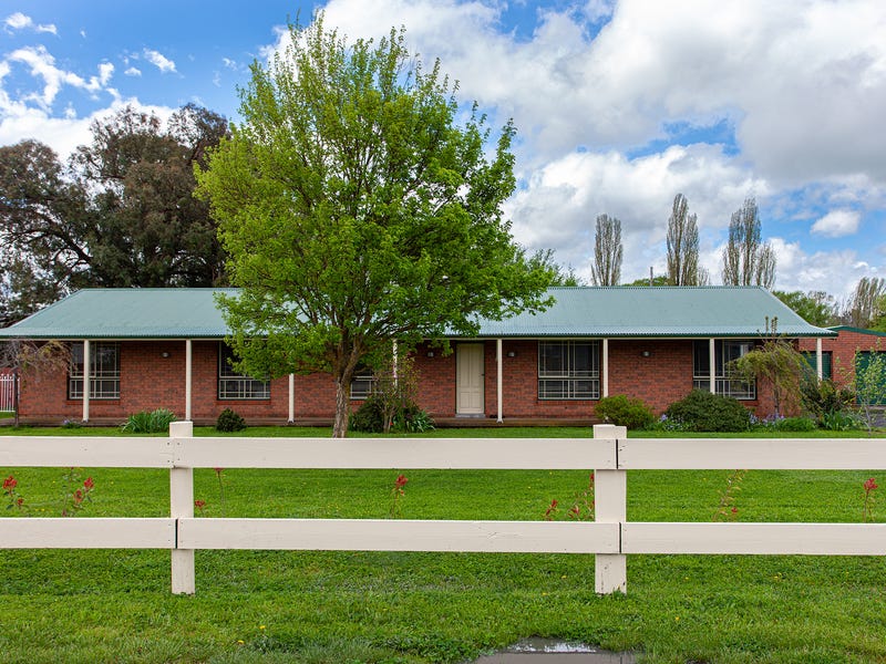 5 Robertson Lane, Crookwell, NSW 2583 House for Sale