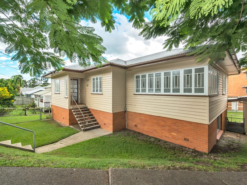 11 Moffat Street, Milton, Qld 4064 Property Details