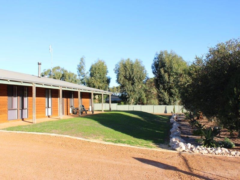 12 Watson Place, Dongara, WA 6525 Property Details