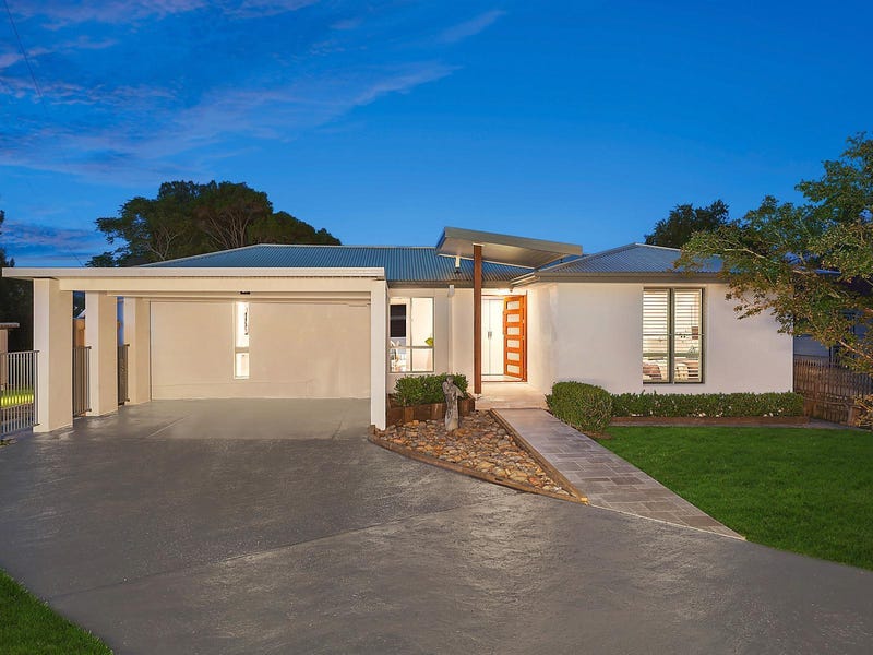 46 Matthews Parade, Point Clare, NSW 2250