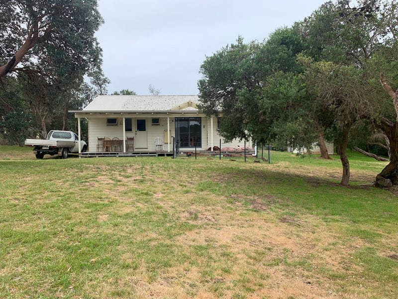 306 Shoreline Drive, Golden Beach, VIC 3851
