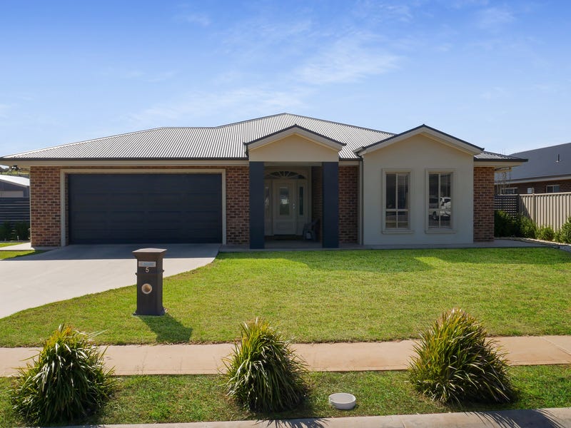 5 Letona Place, Leeton, NSW 2705 Property Details