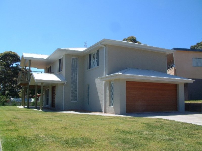 138 Matron Porter Drive, Narrawallee, NSW 2539