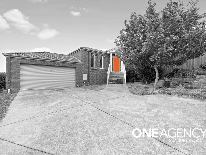 43 Canterbury Avenue, Sunbury, VIC 3429