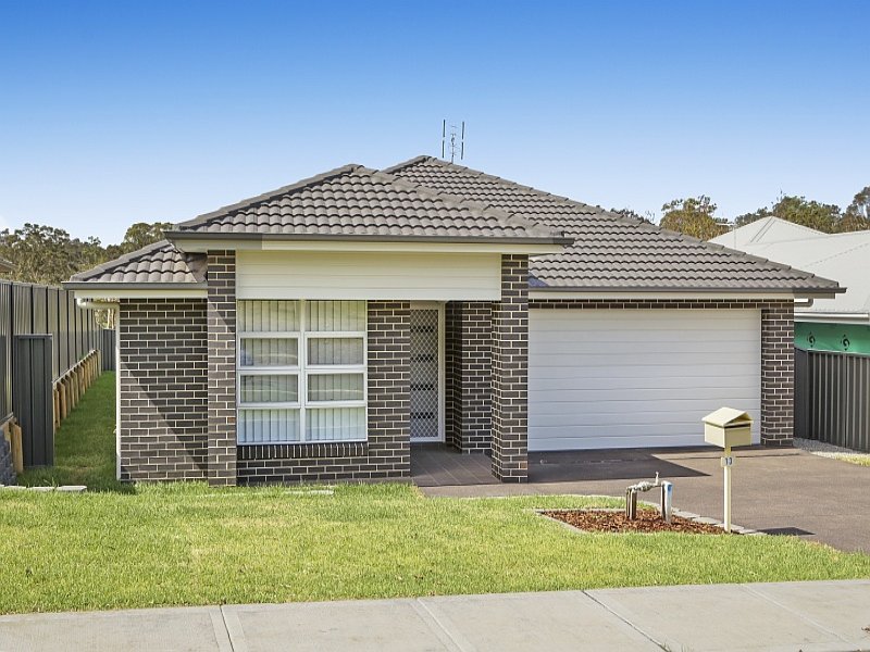 13 Clydesdale Street, Wadalba, NSW 2259